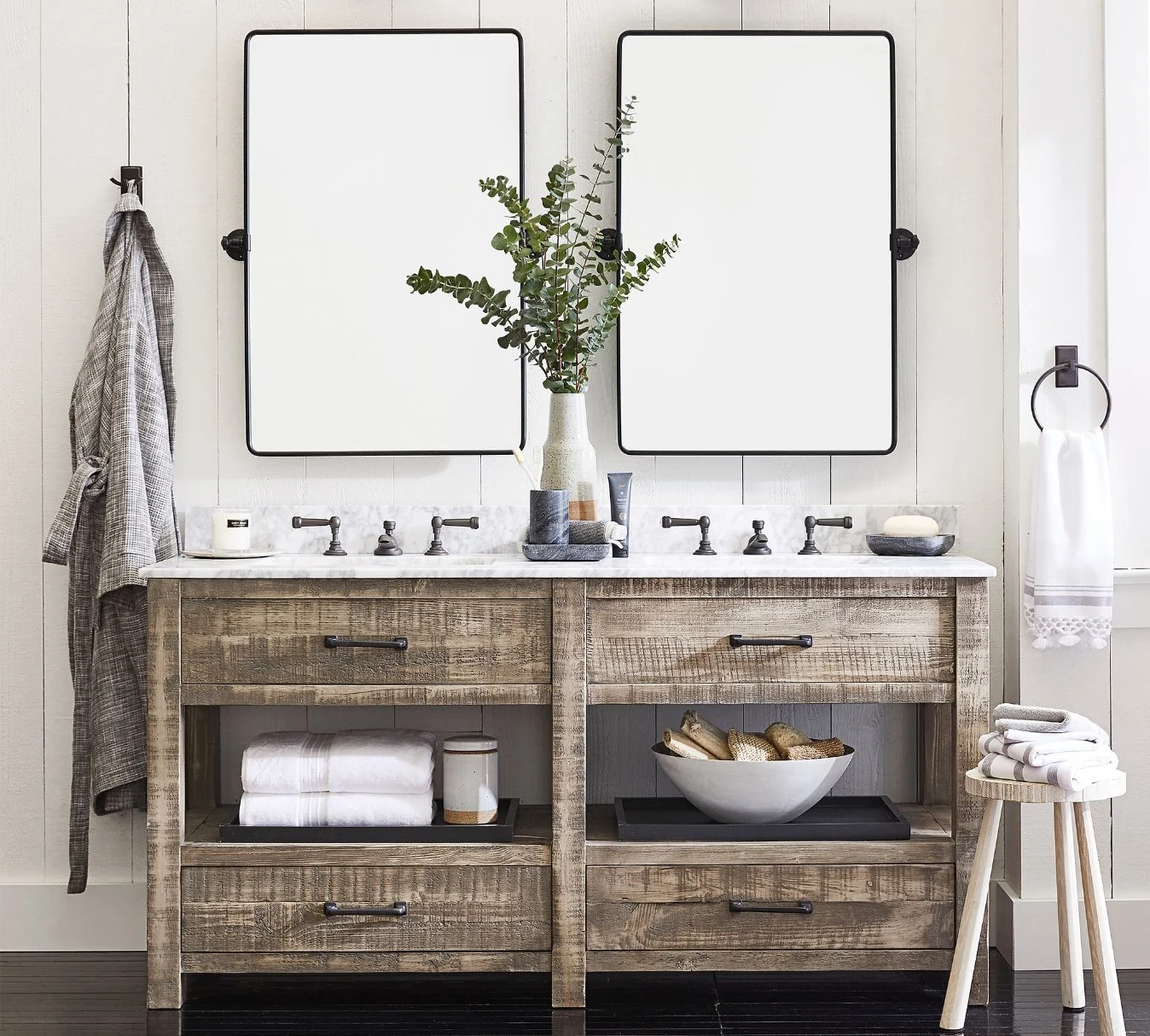 Bán buôn Trang chủ Hiện đại Sang trọng Tùy chỉnh Gương Phòng tắm Vanity Nhà vệ sinh Gương để Bán